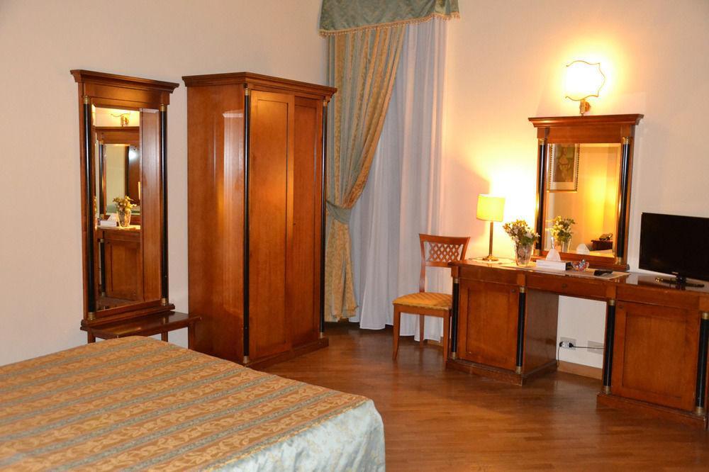 Palazzo Donarelli Apartman Róma Kültér fotó