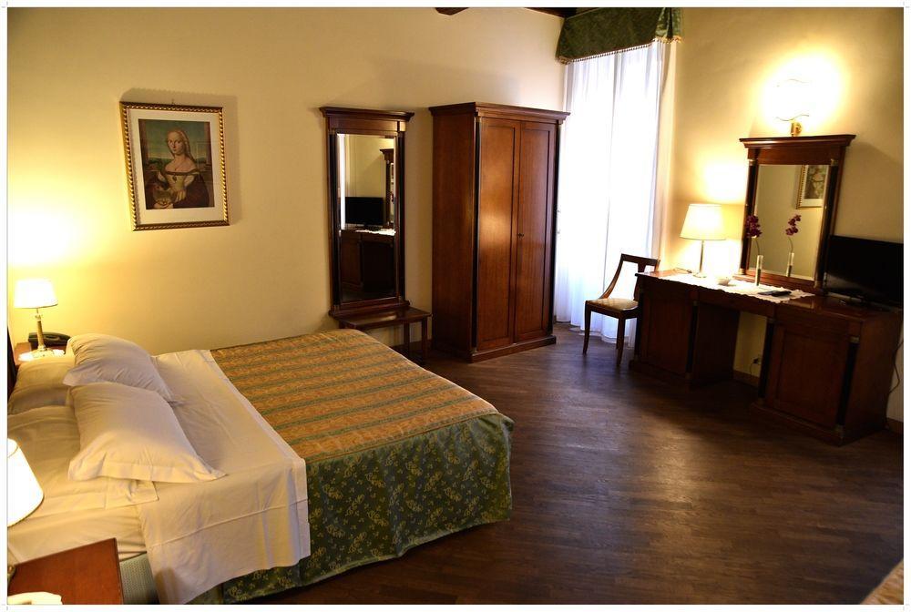 Palazzo Donarelli Apartman Róma Kültér fotó